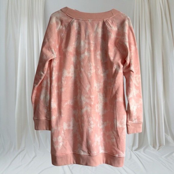 Cozy & Stylish Winter Long Sweatshirt - Size Large - Perfect for Chilly Days! - Picture 3 of 4